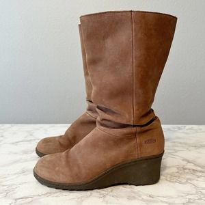 Keen Akita Pull On Leather Mid Calf Chelsea Boot Wedge Heel Women’s Size 8.5 EUC